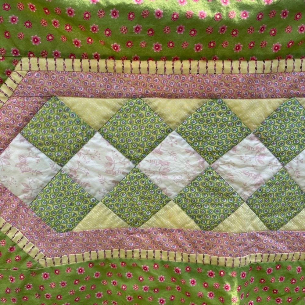 Handmade Quilted Table Runner Hexagon Patchwork Floral Gr/Pk Cottagecore 43x21